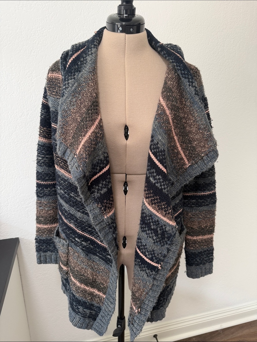 Cozy Open-Front Cardigan Sweater in Charcoal and Blush